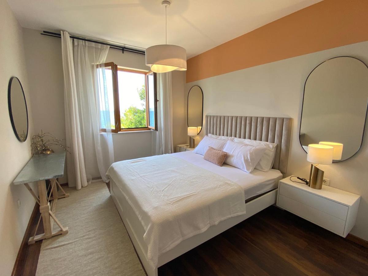 Apartman V2 Seget Vranjica Buitenkant foto